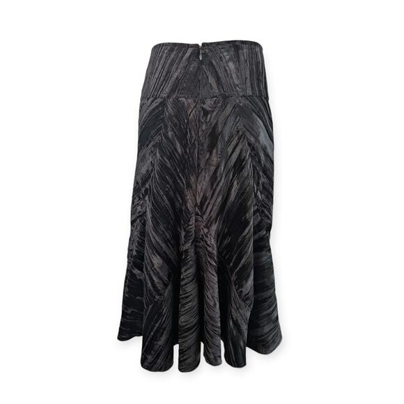 Vintage Textured Black Velvet Flared Midi Skirt - Picture 4 of 7